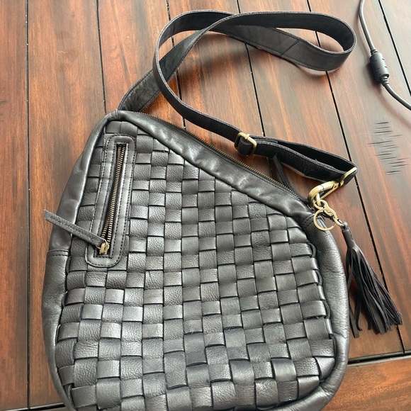 Black leather crossbody bag - Picture 1 of 2